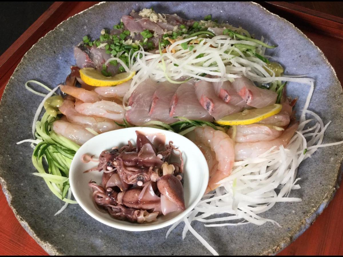 一客一亭の宿 遊楽 Satsumasendai Exterior foto